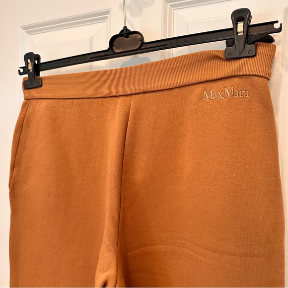 NWT ‘S Max Mara Logo Warm Joggers Color: Camel Fall/Winter Size: Large US8 - Picture 14 of 16